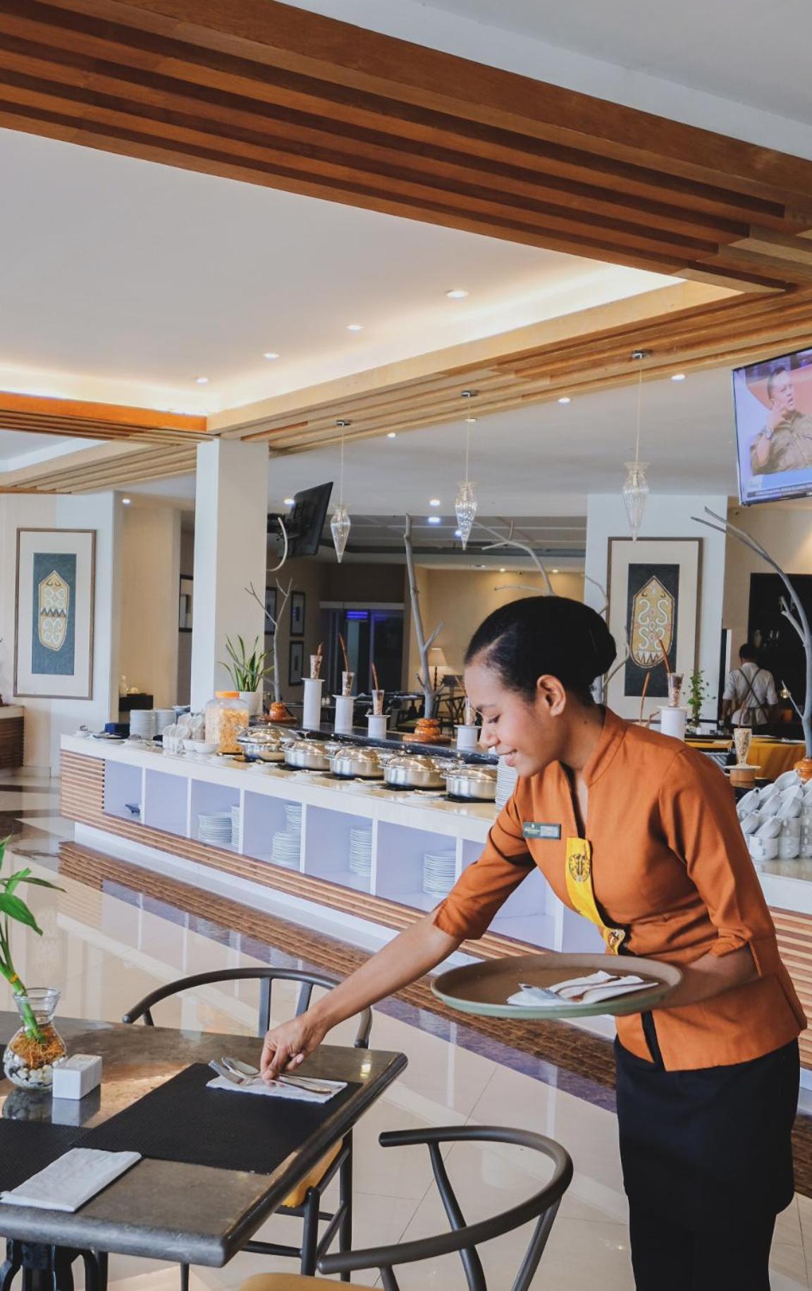 Hotel Suni Sentani - Managed By East Season Jayapura Exterior foto